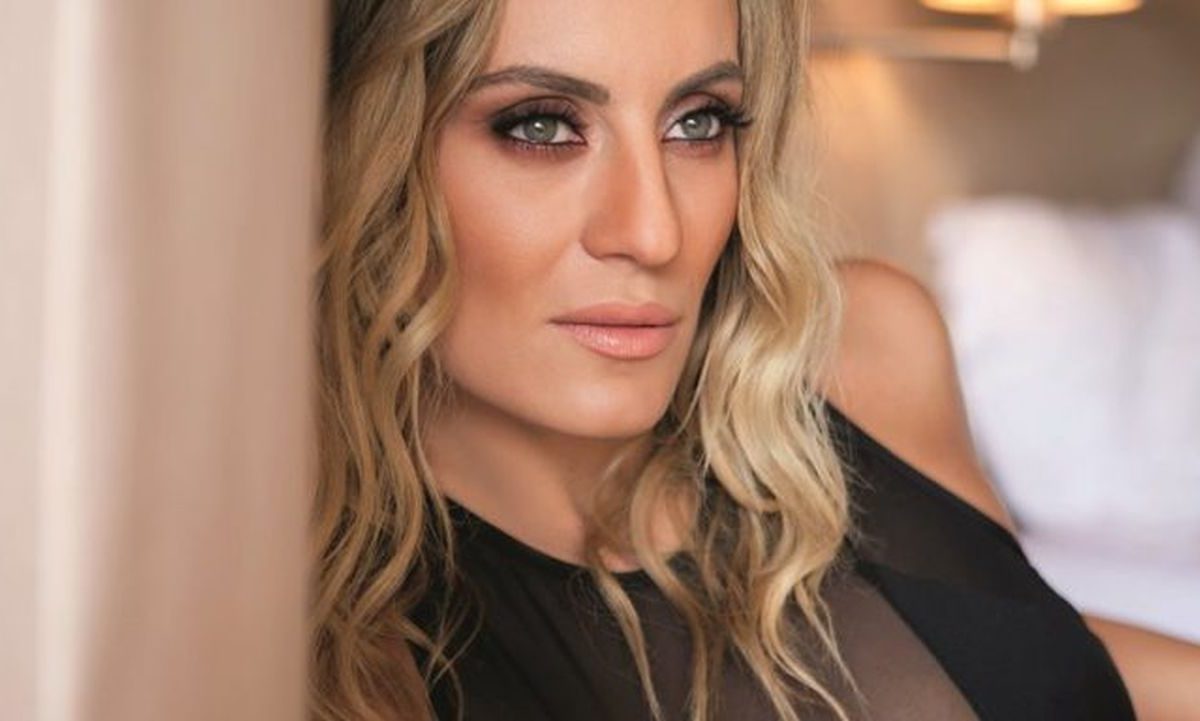 Μανούλα η Ελεονώρα Μελέτη – Γέννησε κοριτσάκι