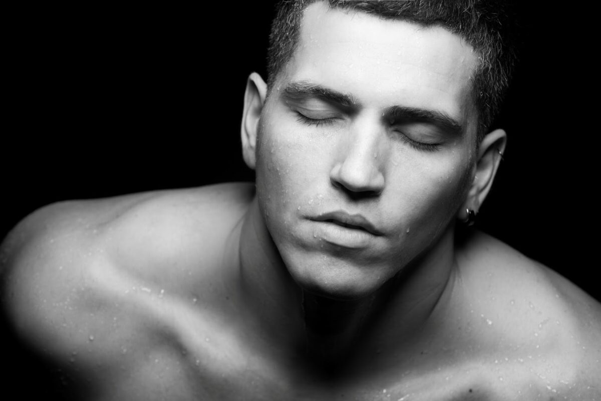 Θοδωρής Νικολάου | Θα έκανα τα πάντα, με τρέλα, για έναν μεγάλο έρωτα.