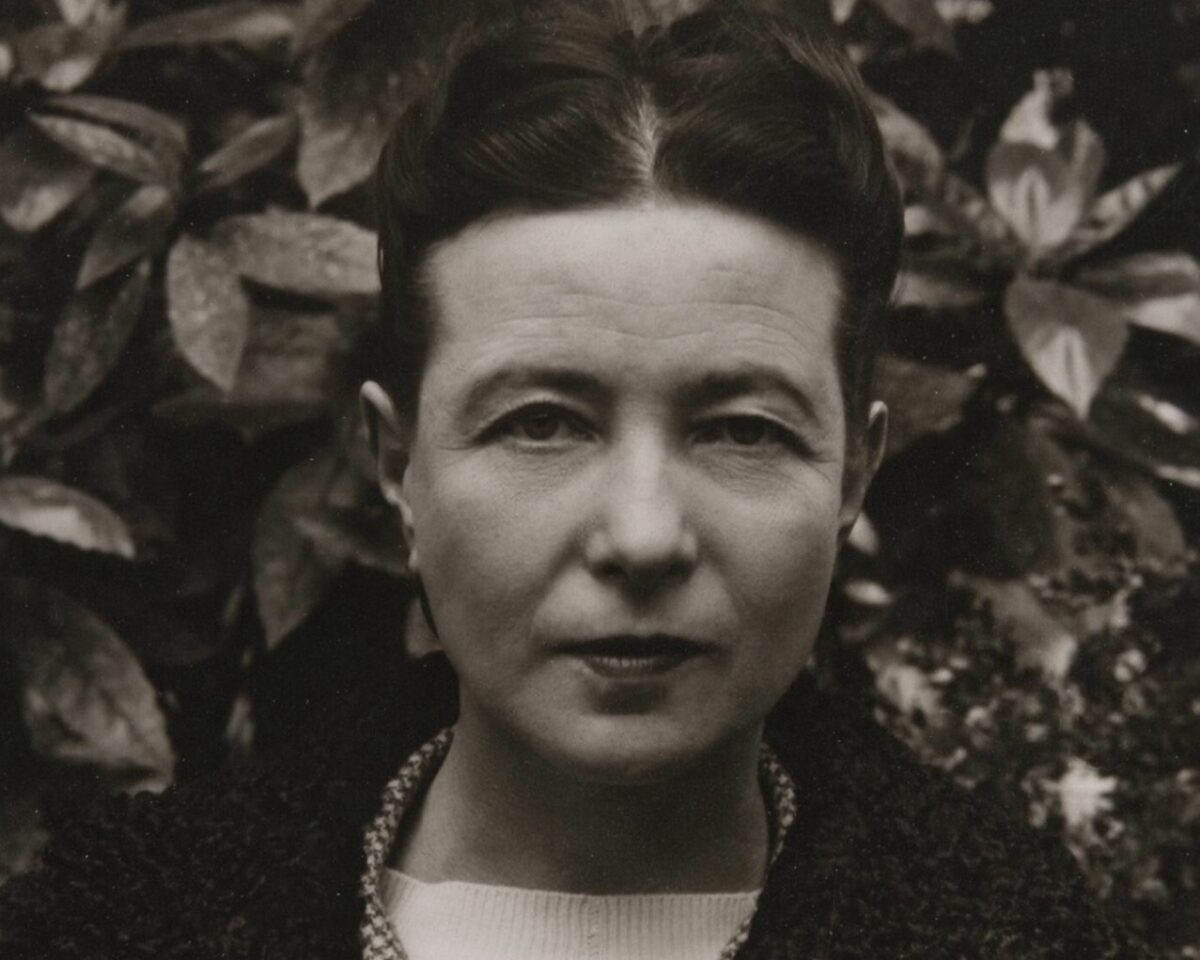 Simon de Beauvoir | Άλλαξε τη ζωή σου σήμερα. Μη στοιχηματίζεις στο μέλλον, ενέργησε τώρα χωρίς καθυστέρηση.