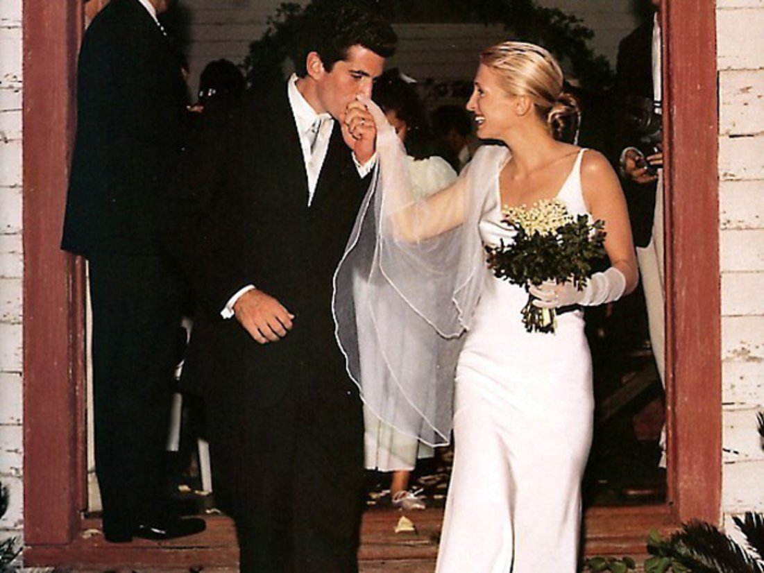 Τζον Κένεντι Jr & Καρολίν Μπεσέτ |Ο έρωτας που έγινε ολέθρια σχέση & το τραγικό τέλος που επιβεβαίωσε την κατάρα των Κένεντι