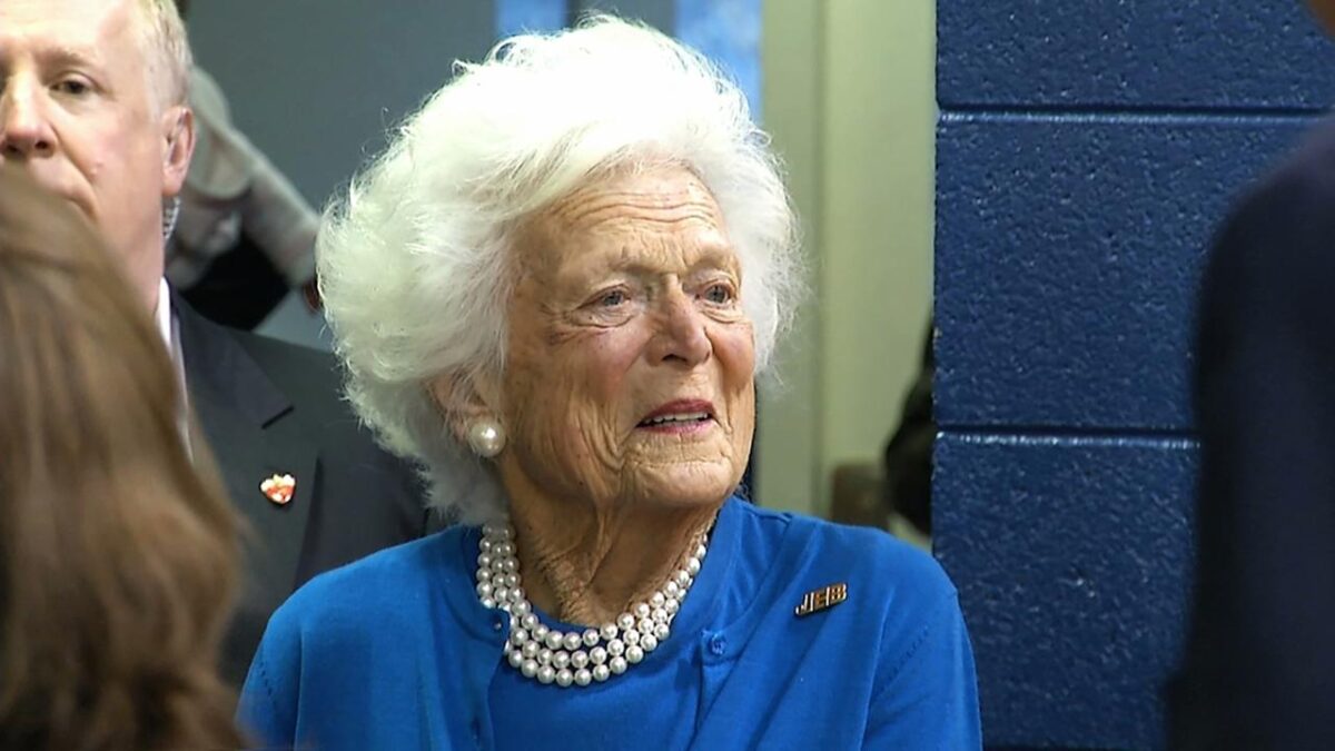 Η Μπάρμπαρα Μπους αποφάσισε να διακόψει τη θεραπεία της, καθώς η υγεία της επιδεινώνεται