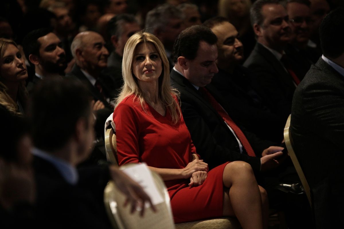 Η απάντηση της Έλενας Ράπτη στο αν «τρέχει» κάτι με τον Βασίλη Κικίλια