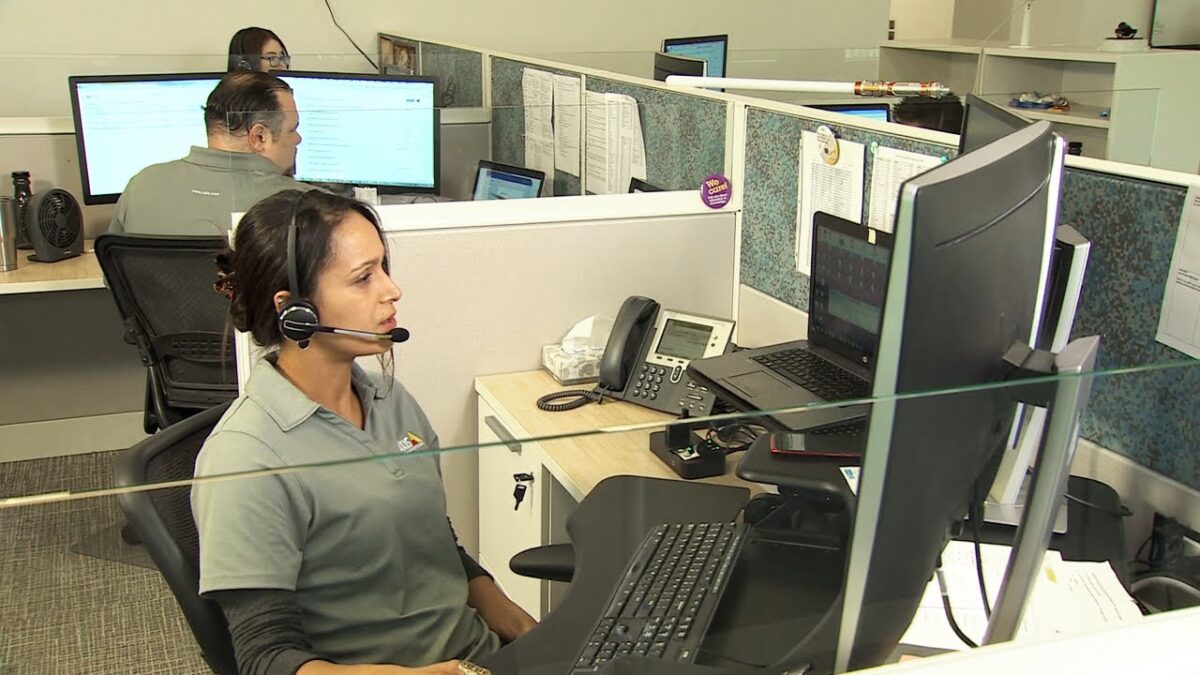 Σάλος στη Γαλλία για τον θάνατο 22χρονης: Εκλιπαρούσε για βοήθεια και η τηλεφωνήτρια τη χλεύαζε!