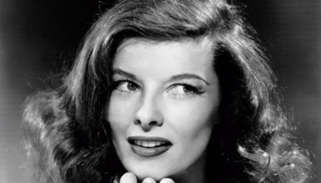 Κάθριν Χέπμπορν | Η εκδίκηση μπορεί να είναι μία μικρή, διακριτική χειρονομία, σερβιρισμένη με ένα χαμόγελο.