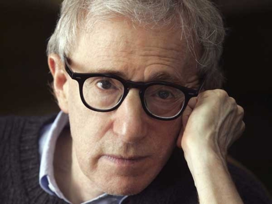 Woody Allen | Υπάρχει μόνο ένα είδος αγάπης που διαρκεί. Η ανεκπλήρωτη αγάπη. Μένει μαζί σου για πάντα