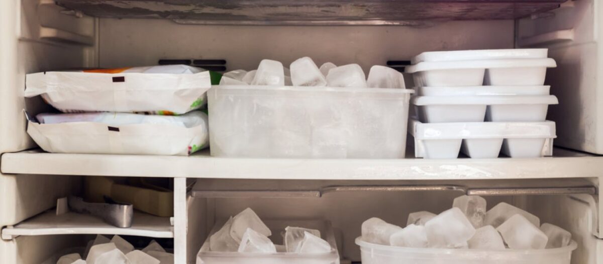 Ποια ρούχα μας πρέπει να βάζουμε στην… κατάψυξη!