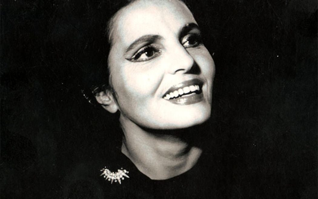 Amalia Rodrigues & Cancao do Mar | H βασίλισσα των fado & ένα από τα ωραιότερα ερωτικά τραγούδια που γράφτηκαν ποτέ
