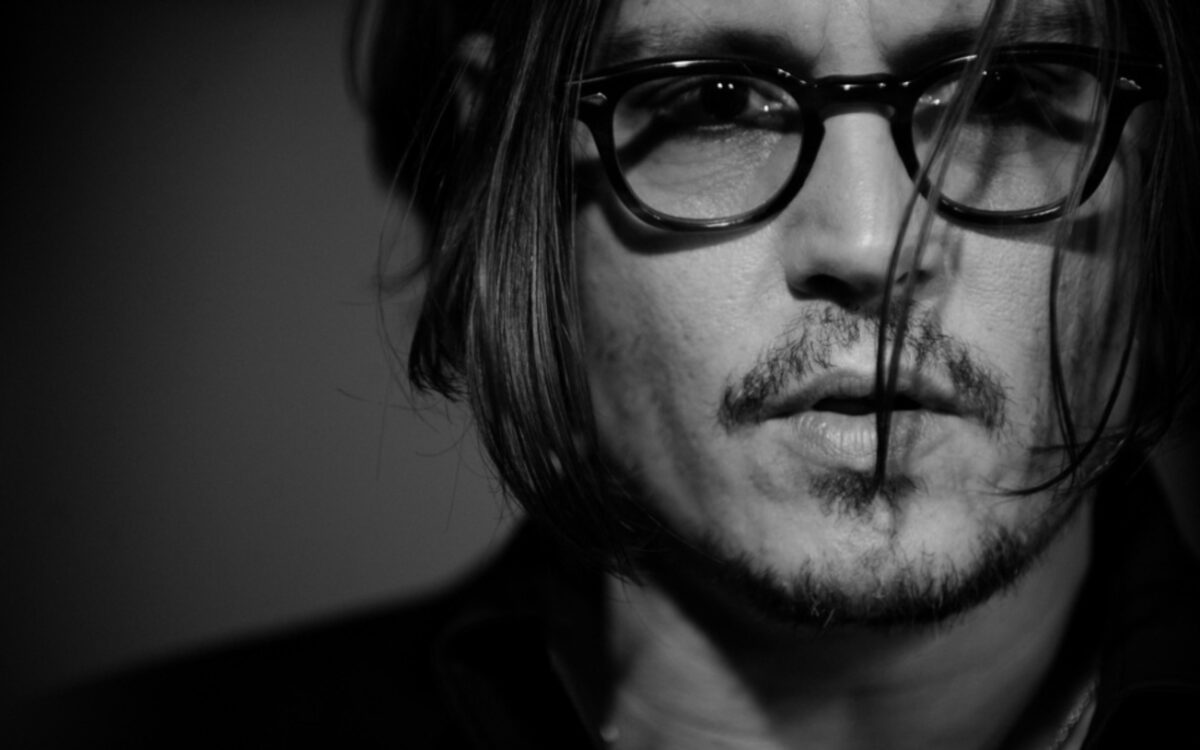 Johnny Depp | Η σοκαριστική φωτογραφία του εμφανώς αδύνατου & καταβεβλημένου ηθοποιού & οι φήμες για σοβαρή ασθένεια