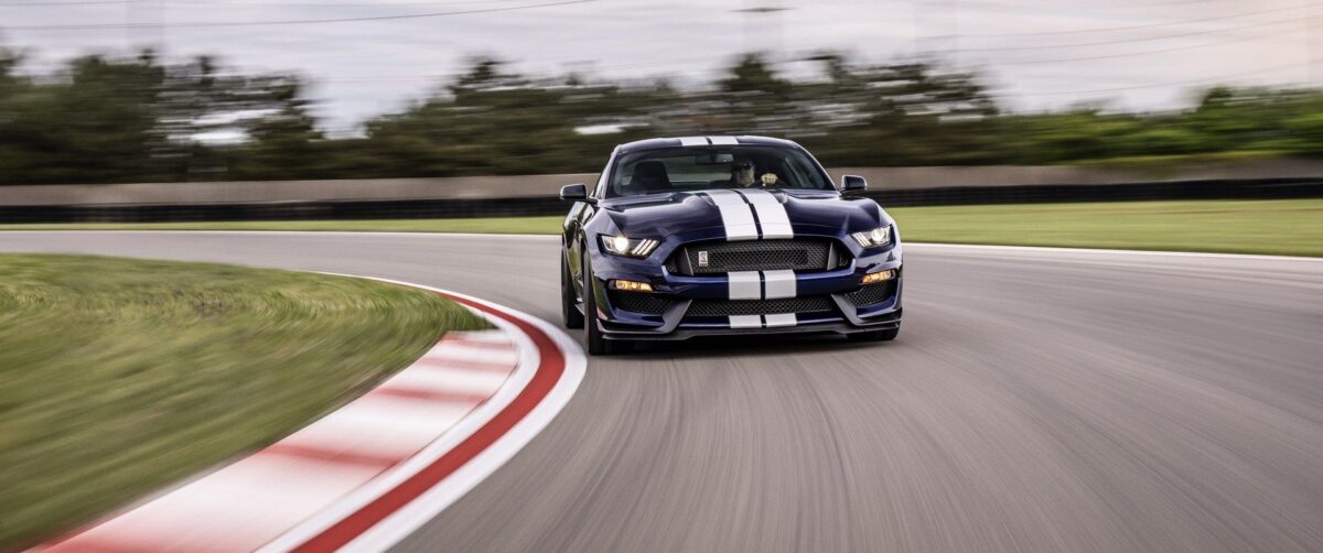 Αυτή είναι η νέα Ford Mustang Shelby GT350 των 526 ίππων! (photos)
