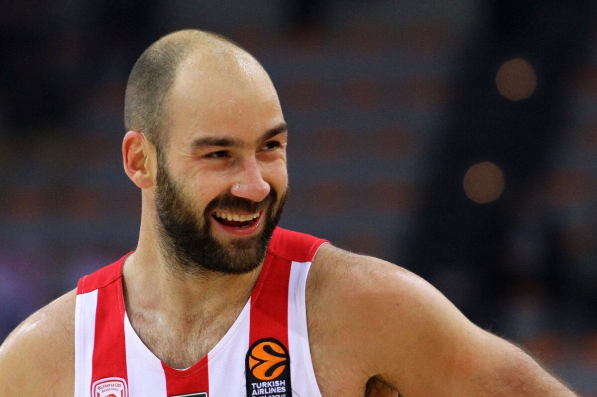 Τρομερή ατάκα οπαδού σε Σπανούλη: «Σε βρίζουμε, αλλά σε αγαπάμε»! (Βίντεο)