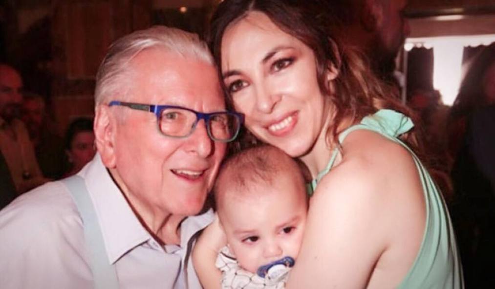 Αλίκη Κατσαβού | Η ίδια η αγάπη σε κάνει γενναίο και σε σηκώνει από τη γη...