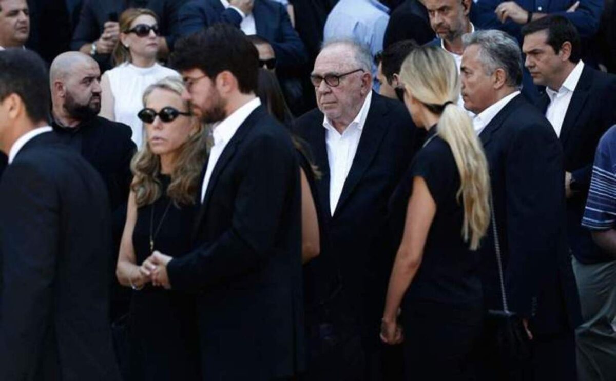 Μέχρι την τελευταία μου πνοή σου ορκίζομαι ότι θα την προσέχω...