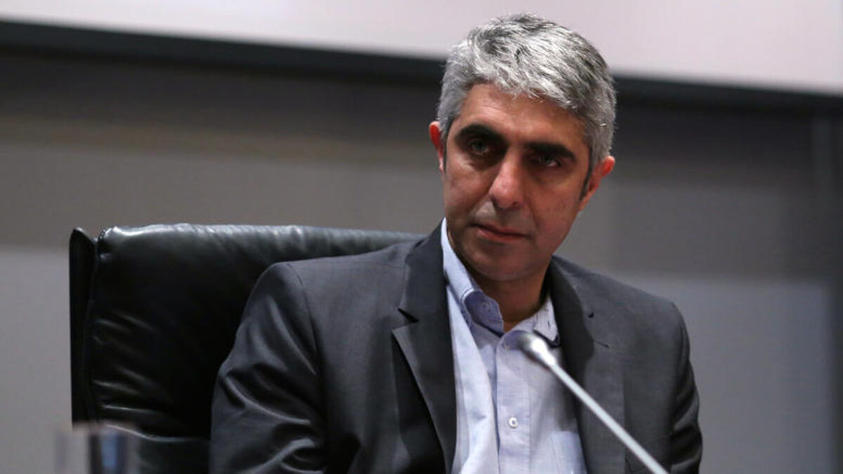 ΝΔ: Τρία αναπάντητα ερωτήματα για το σκάνδαλο της οικογένειας Τσίπρα