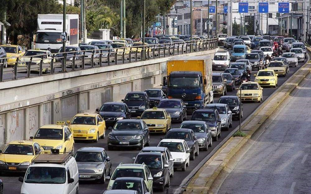 Έφυγαν τα Μνημόνια αλλά έφυγε και το ρεύμα | `Έμφραγμα` στην Αθήνα από το Μπλακ άουτ