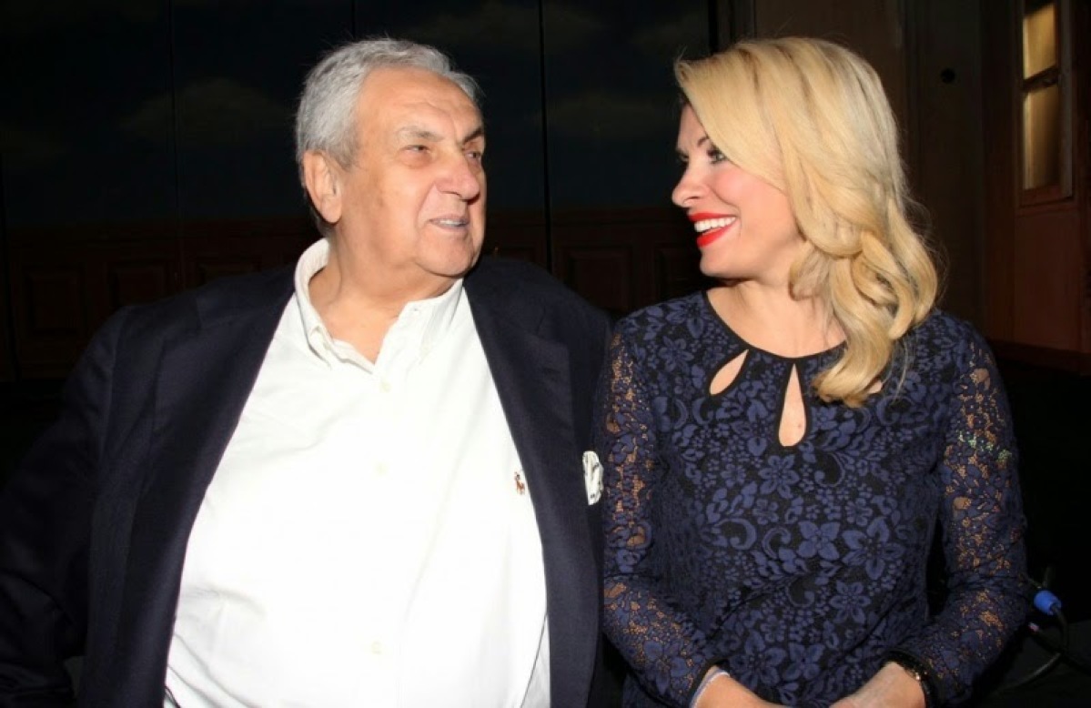 Ο Alpha κάνει μείωση 35% στον μισθό της Μενεγάκη