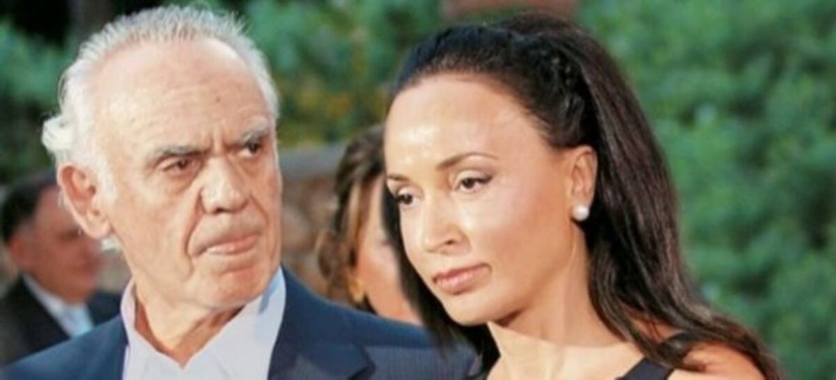 Άκης Τσοχατζόπουλος & Βίκυ Σταμάτη | Για μπανάκι στον Αστέρα Βουλιαγμένης μετά την αποφυλάκιση..