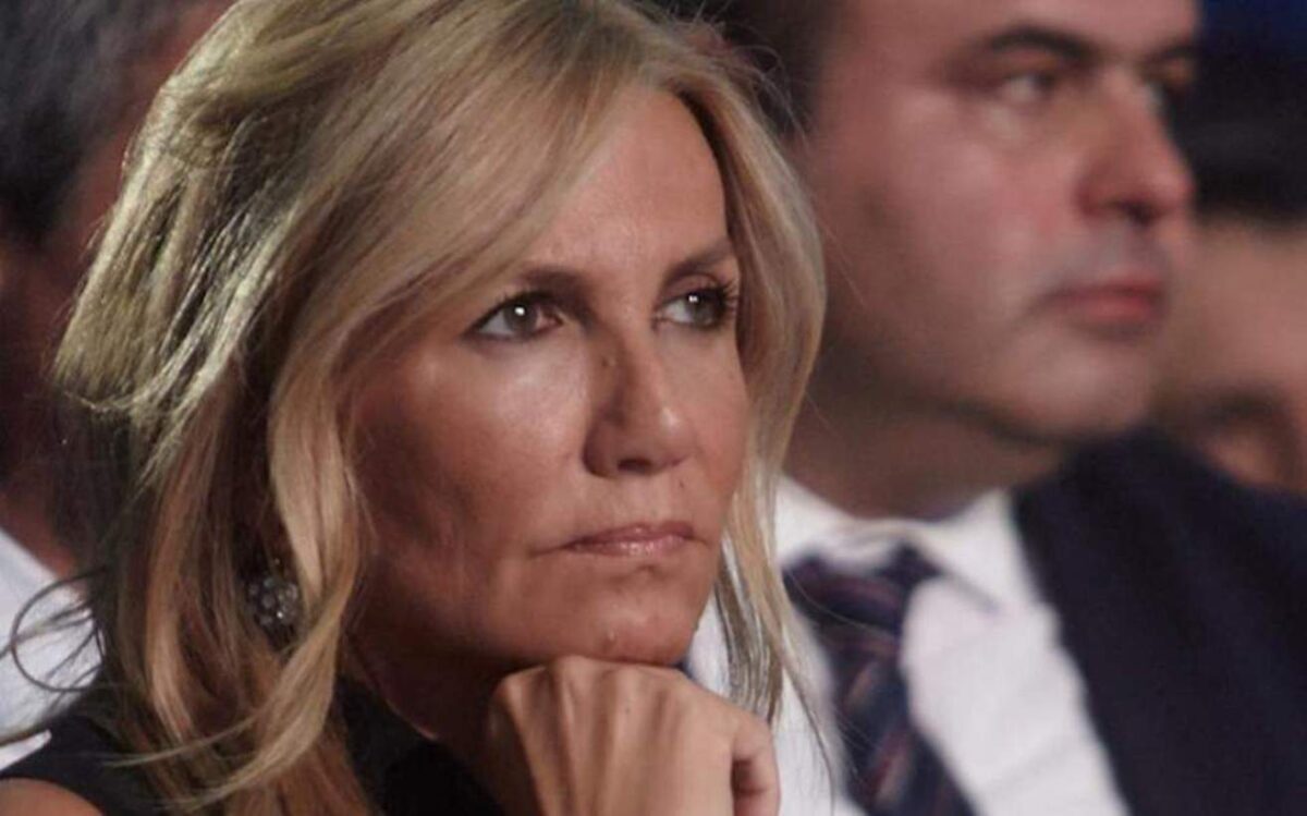 Μαρέβα Μητσοτάκη | Η chic, λαμπερή εμφάνισή της στη ΔΕΘ που έκλεψε τις εντυπώσεις