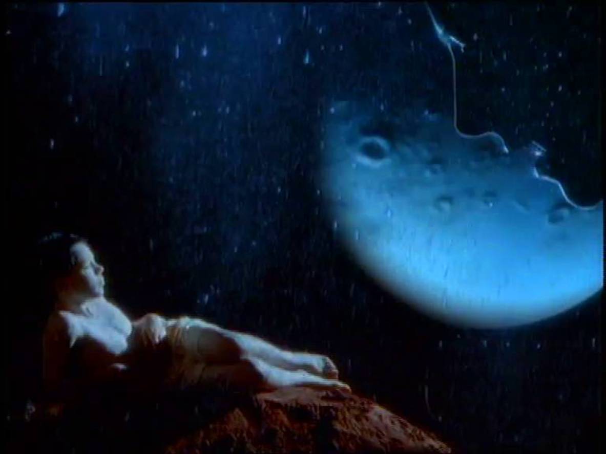 Hijo de la luna | Tο υπέροχο ισπανικό τραγούδι - μύθος που περιγράφει τα μυστήρια του φεγγαριού