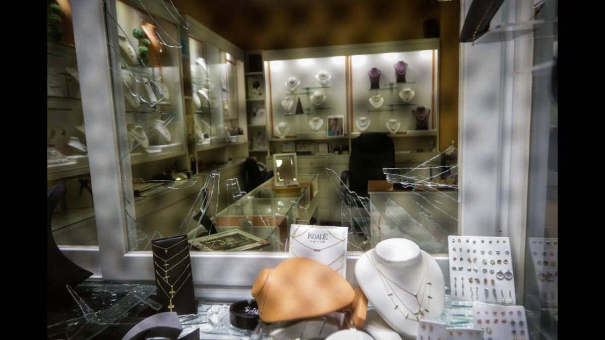 Η απολογία του κοσμηματοπώλη για τον θάνατο του Ζακ Κωστόπουλου: Βρισκόμουν σε έντονη ταραχή και παρασύρθηκα στην ατυχή αντίδρασή μου