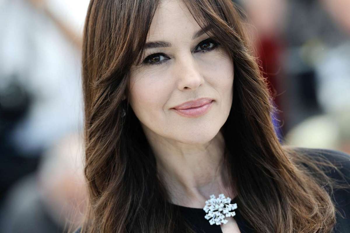 Monica Bellucci |  Δεν είναι αναγκαίο να έχεις ένα σύζυγο ή σύντροφο. Η μοναξιά δεν πρέπει να μας φοβίζει.
