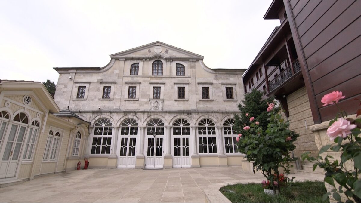 Δημοσιογράφος του ΣΚΑΪ παντρεύτηκε στο Οικουμενικό Πατριαρχείο