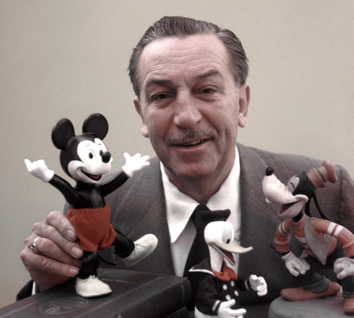 Walt Disney |Οι ενήλικοι είναι απλώς παιδιά που έχουν μεγαλώσει…