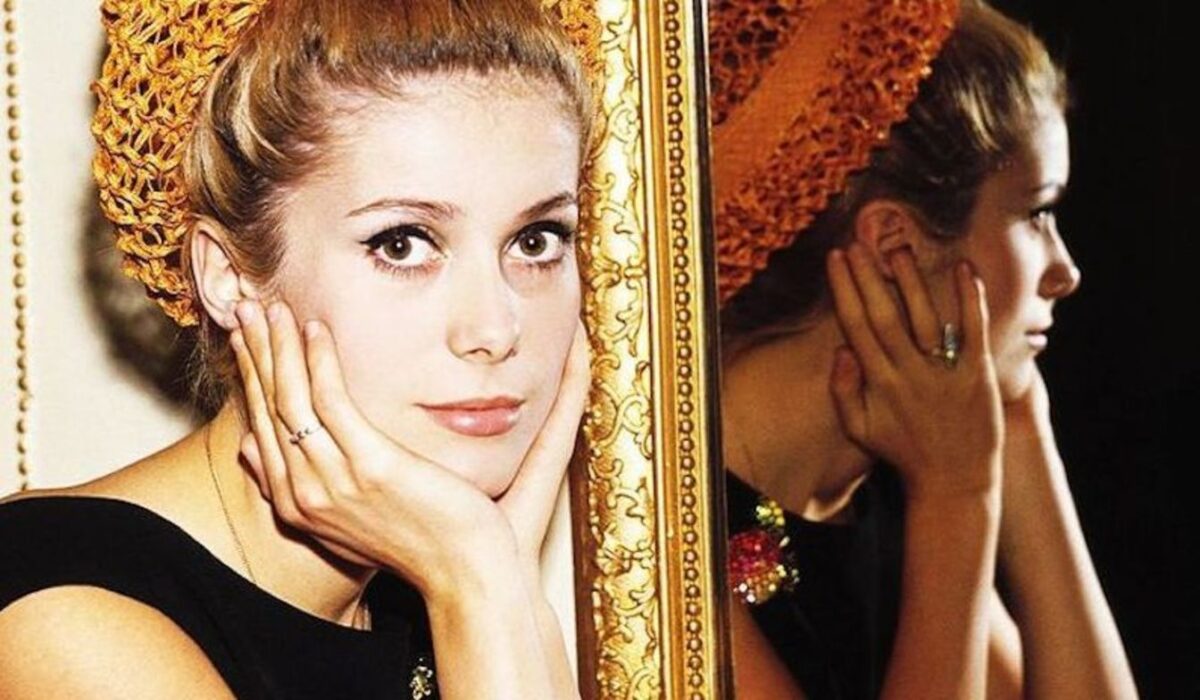 Catherine Deneuve |  Το υπέρκομψο, διαχρονικό στυλ της ιέρειας της θηλυκότητας