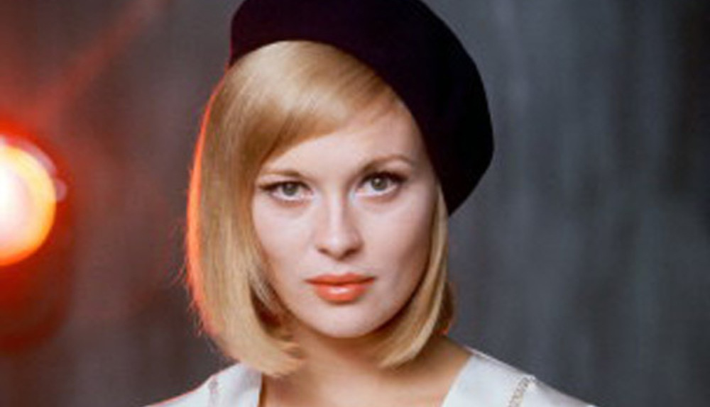 Αλέξανδρος Δουμάς | Οι γυναίκες ποτέ δεν είναι τόσο δυνατές όσο μετά από μια ήττα...