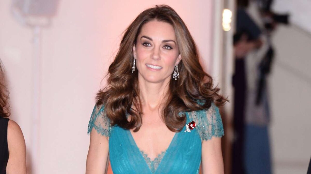 Kate Middleton | Η εντυπωσιακή τουαλέτα & το ατύχημα της Δούκισσας του Cambridge