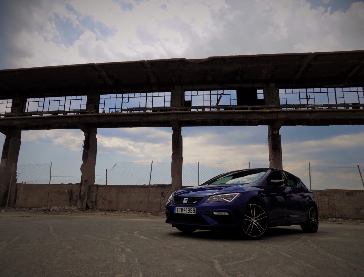 Klik Drive || Δοκιμάζουμε το «καυτό» SEAT Leon Cupra των 300 ίππων! (photos)