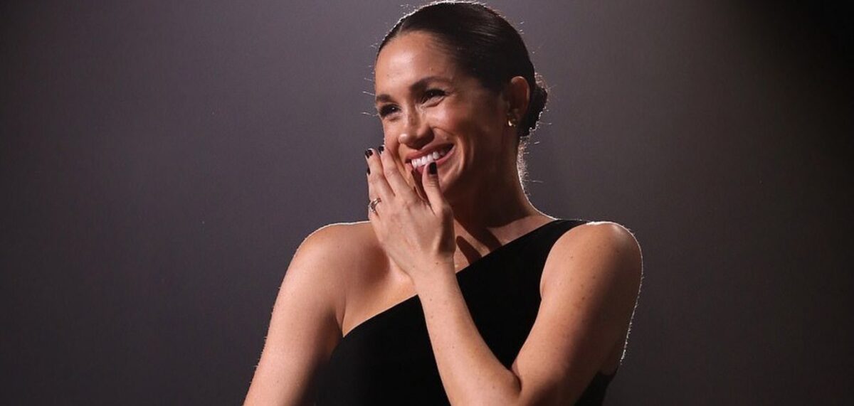 Meghan Markle | Η άκρως γοητευτική εμφάνισή της στα British Fashion Awards