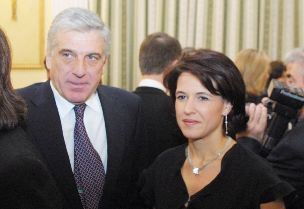 Η γυναίκα του Γιάννου Παπαντωνίου ζητάει να αποφυλακιστεί