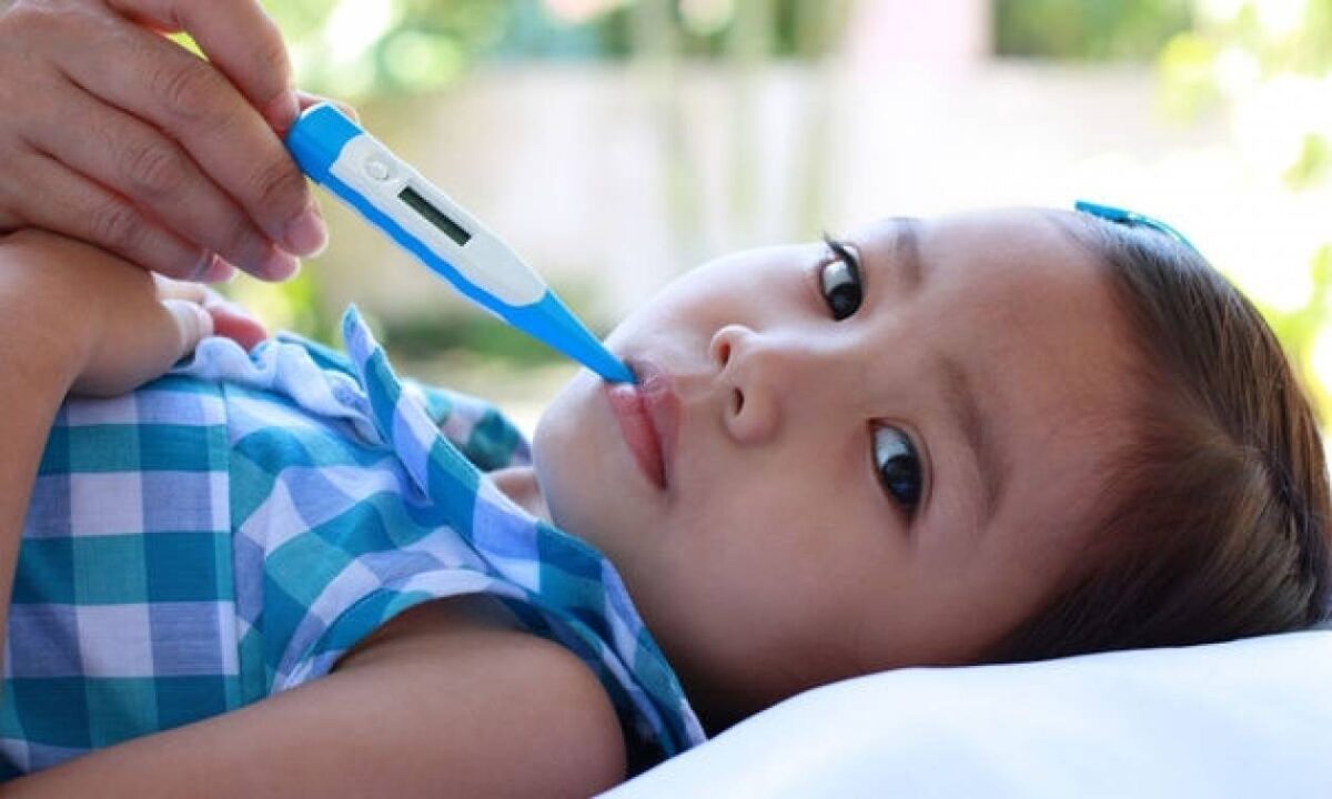 Έχει το παιδί σας πυρετό; Τι πρέπει να προσέξετε και τι δεν πρέπει να κάνετε