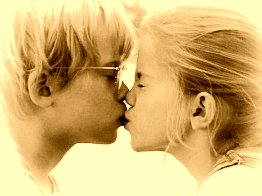 14 αποφθέγματα σπουδαίων ανθρώπων για την αγάπη... Μάθε ν`αγαπάς αυτούς που δεν πληγώνουν την αγάπη