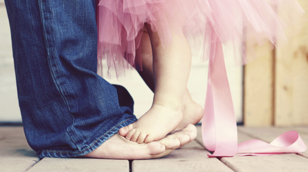 Όλα τελειώνουν εκτός από τις στιγμές που έγιναν αναμνήσεις και δεν πεθαίνουν ποτέ...