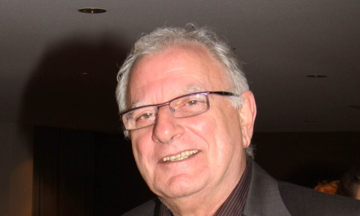 Το ξαφνικό πρόβλημα υγείας του Χαρδαβέλλα και η έκκληση της συζύγου του!