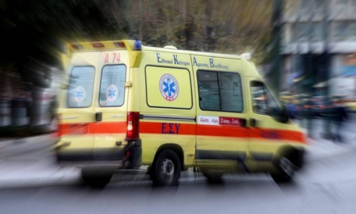 Κατέρρευσε έξω από εστιατόριο στο κέντρο της Αθήνας! Στο νοσοκομείο Έλληνας ηθοποιός