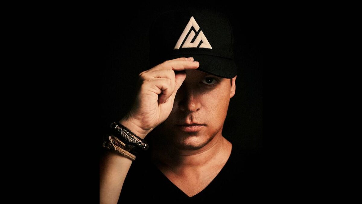 Άνταμ Σκάι: Ένας από τους κορυφαίος DJ του κόσμου πέθανε σε ατύχημα