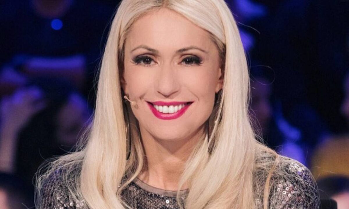 Αλλάζει κανάλι και ρόλο η Μαρία Μπακοδήμου!