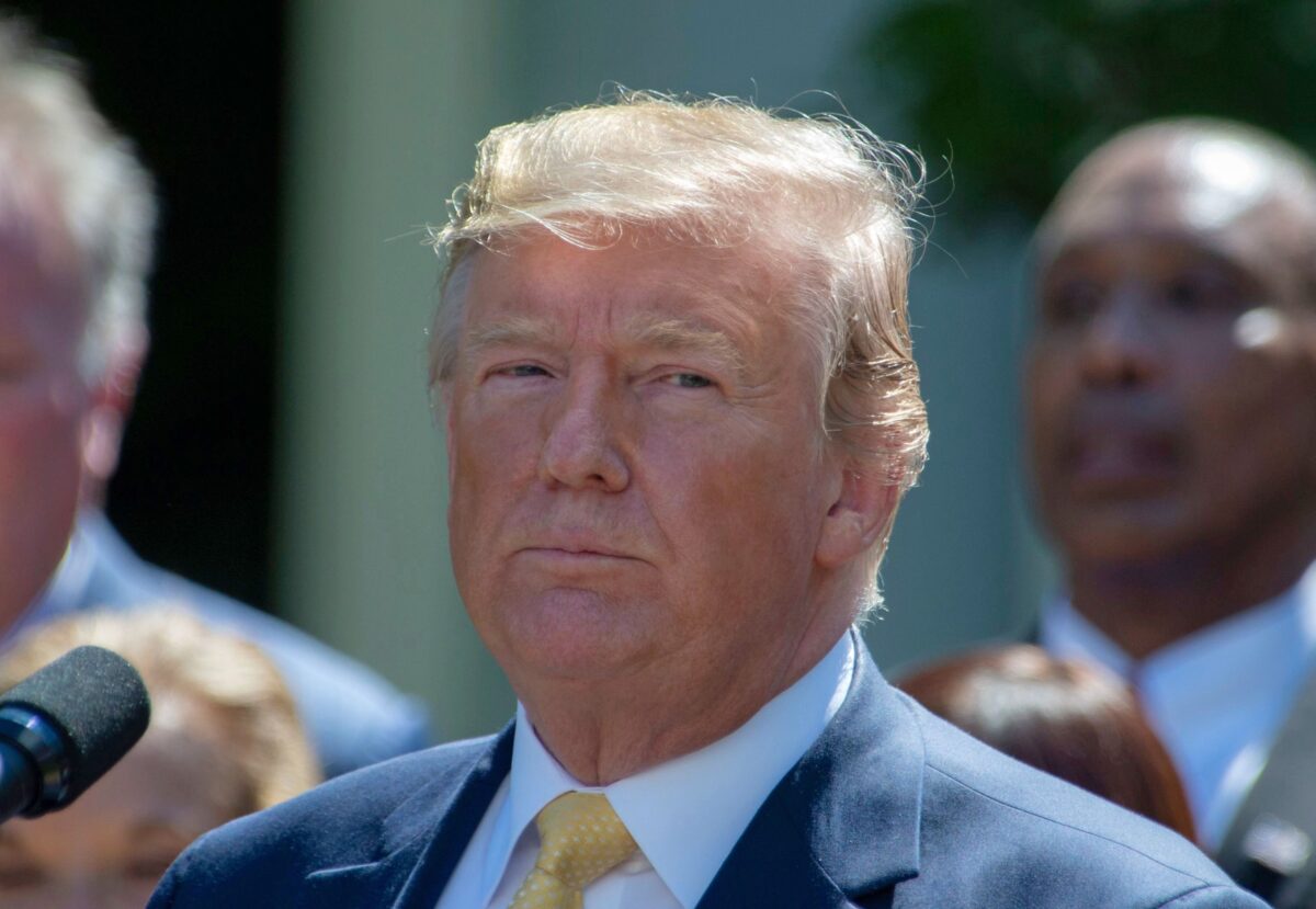 Ανακοινώθηκε η επίσημη έρευνα με το ερώτημα της παραπομπής Τραμπ – Ακυρώθηκε η συνάντηση με τον Έλληνα πρωθυπουργό