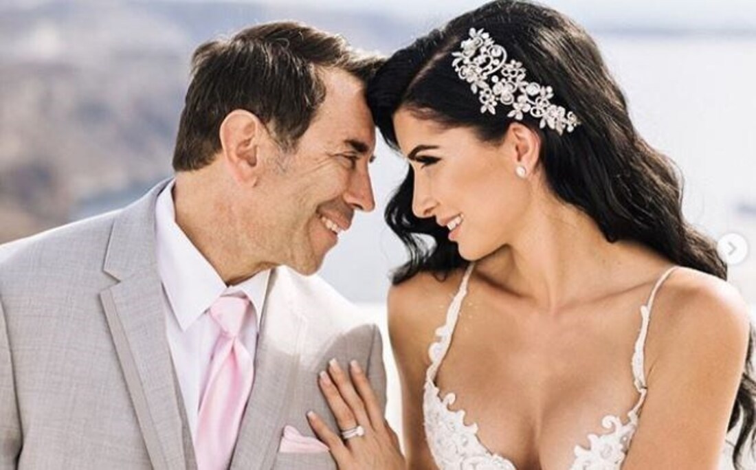 Σαντορίνη | Ο υπέροχος γάμος του διάσημου πλαστικού χειρουργού με την πανέμορφη αγαπημένη του!