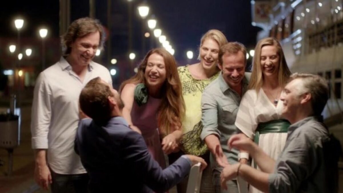 Λόγω Τιμής: Πρωταγωνιστής της σειράς είναι εγγονός αξέχαστης ηθοποιού