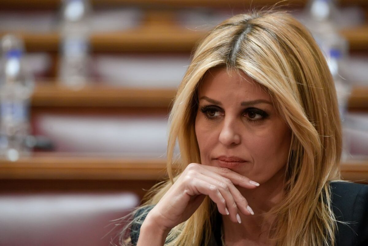 Οι πρώτες δηλώσεις της Έλενας Ράπτη για τον έγγαμο βίο