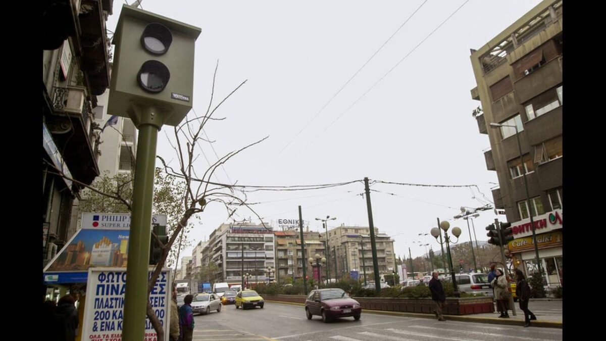 Λεωφορειολωρίδες μόνο για λεωφορεία και τρόλεϊ – Επανενεργοποιούνται άμεσα οι κάμερες