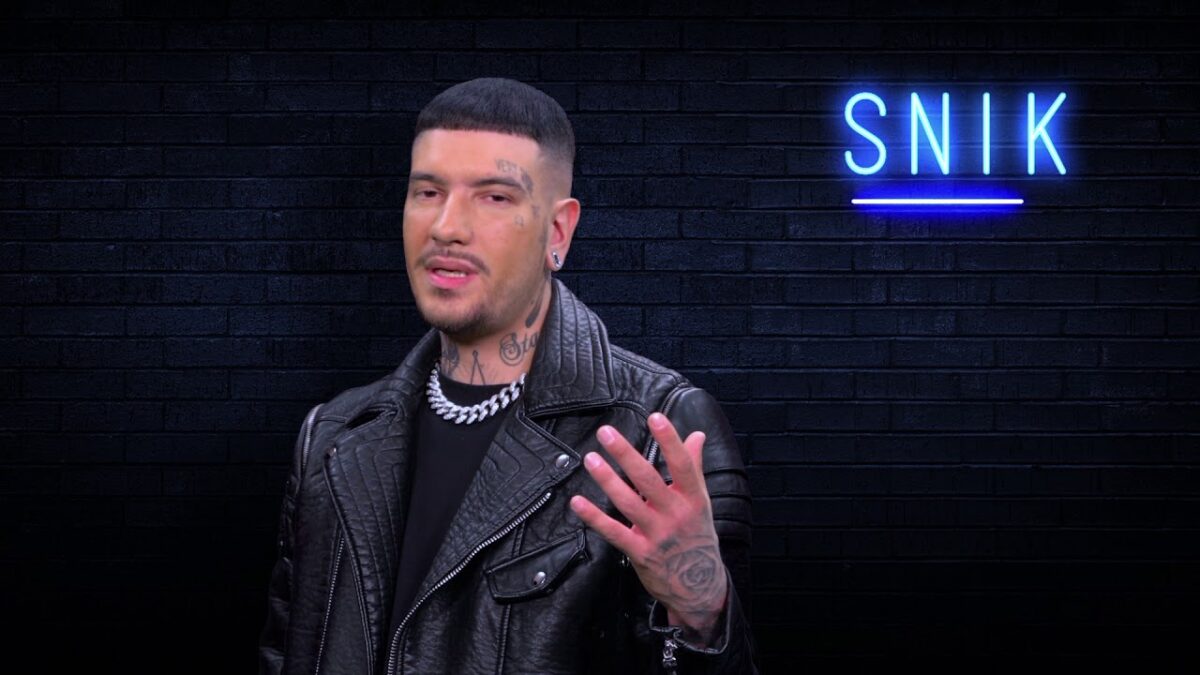 «Δεν έχω πει ποτέ σε κανέναν «πάρε ναρκωτικά ή πάρε όπλο στο χέρι» ξεκαθάρισε ο SNIK