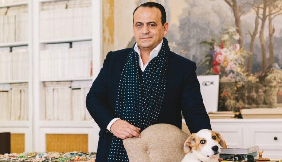 Βασίλης Ζούλιας |  Οι γυναίκες που ακολουθούν κατά πόδας τις τάσεις της μόδας χωρίς να τις φιλτράρουν, δεν είχαν ποτέ στιλ.