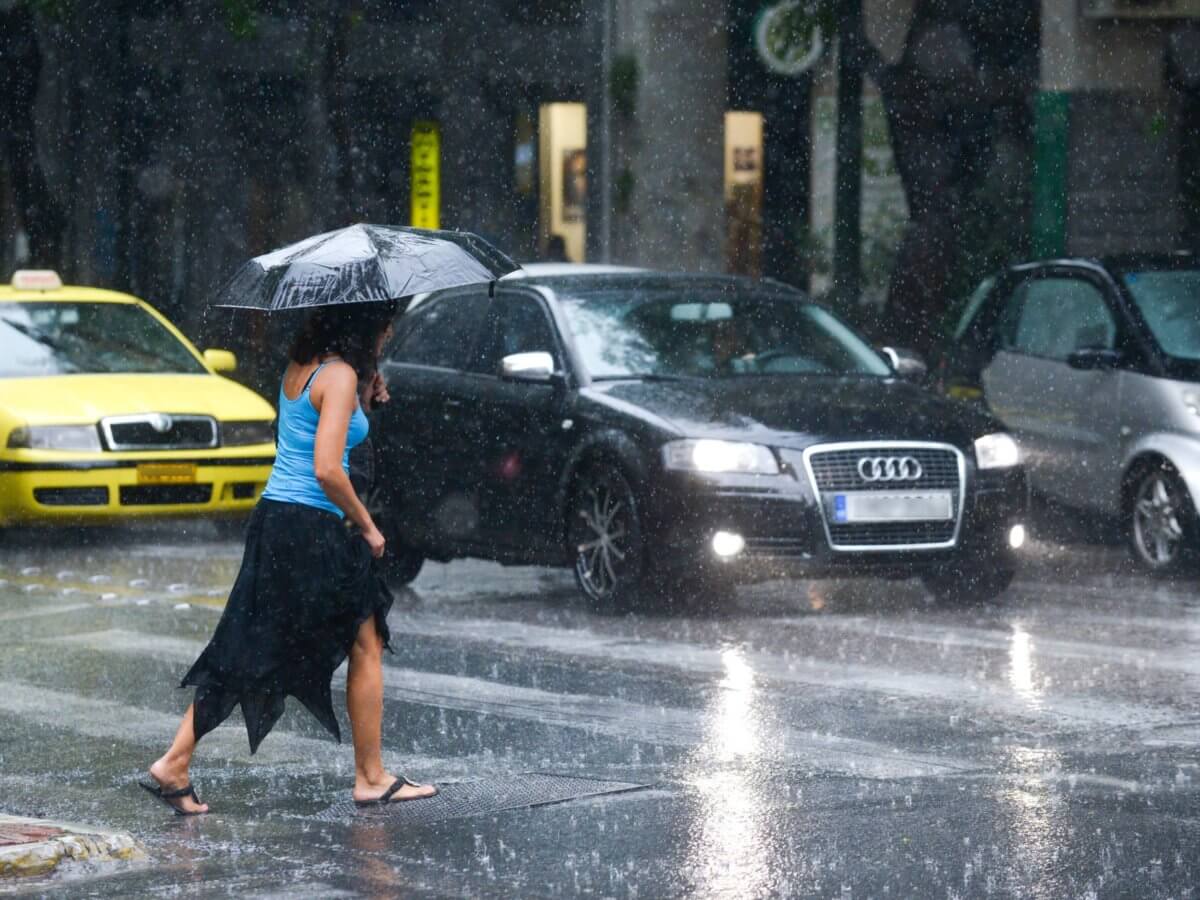 Αλλαγή σκηνικού με βροχές και καταιγίδες – Μέχρι πότε θα διαρκέσει η κακοκαιρία