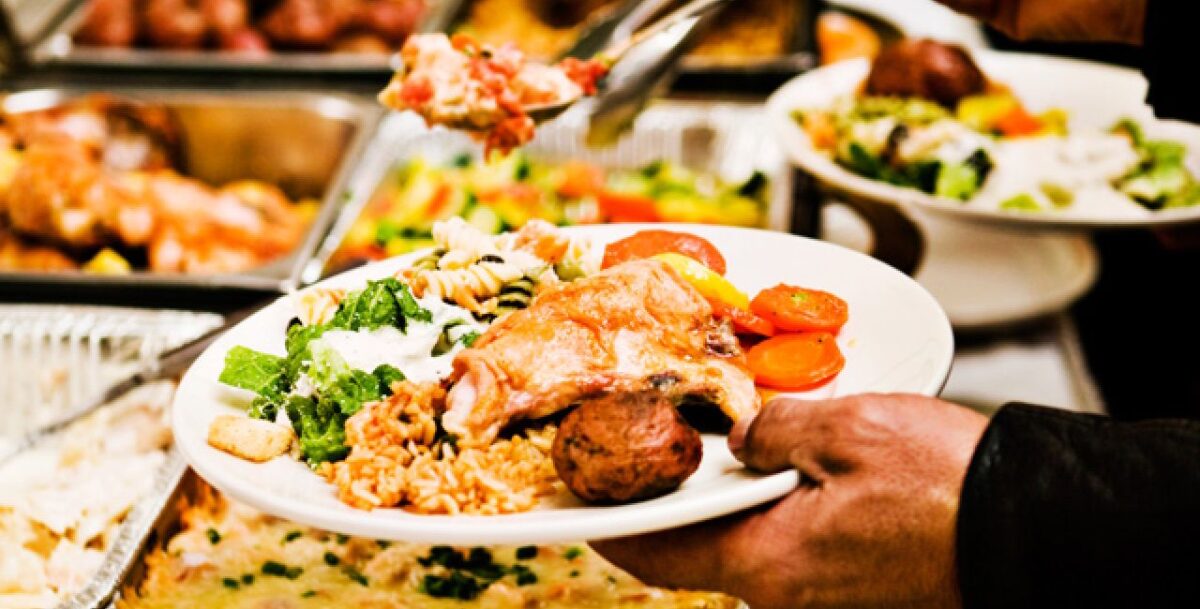 Μεγάλο ερωτηματικό για τον κορωνοϊο: Εξαπλώνεται μέσω του φαγητού;