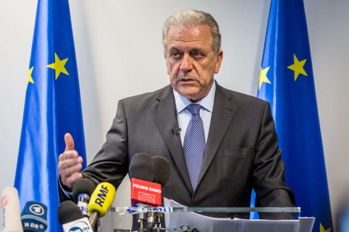 Πώς συνδέεται ο Δημήτρης Αβραμόπουλος με τον Σωτήρη Τσιόδρα