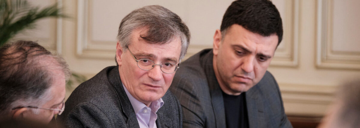 Μια νίκη της λογικής | Κοντά στον έλεγχο του πρώτου κύματος της πανδημίας στην Ελλάδα